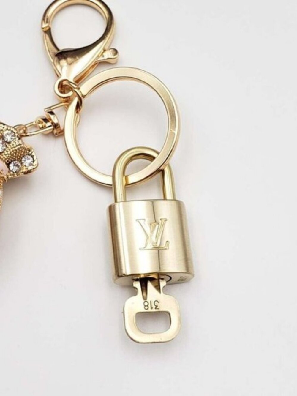 LV Gold Padlock & Key 🔒 Authentic Louis Vuitton Bag Unbranded Charm - Picture 6 of 7